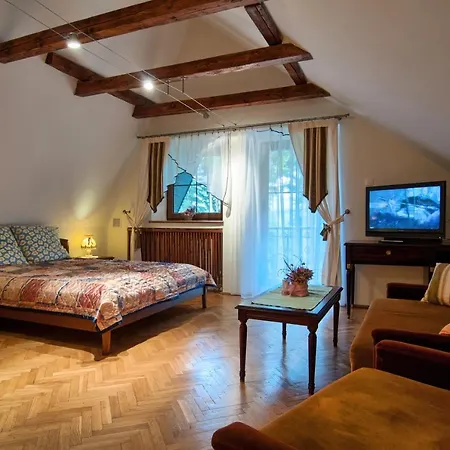 Willa Aurum Villa *